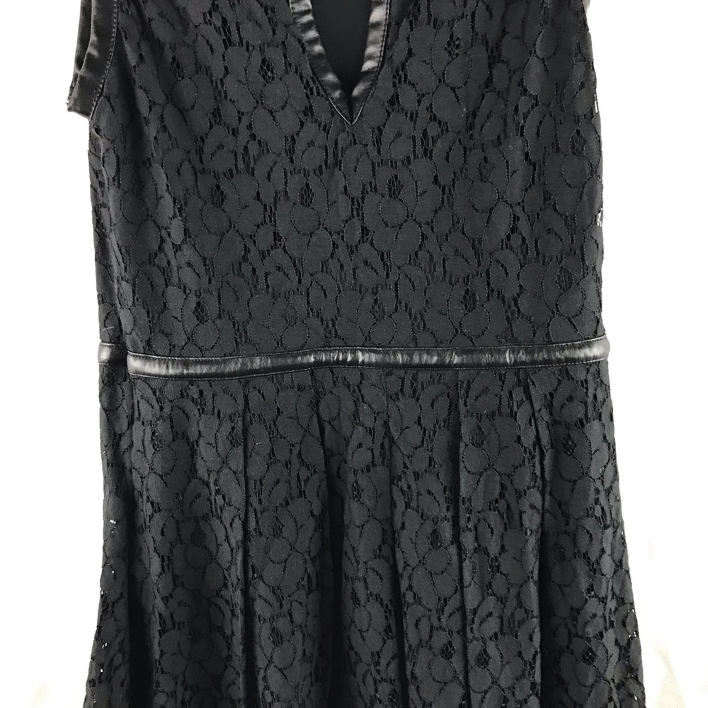 Speechless| Lace Skater Dress| Black| Size 3 - Picture 5 of 8